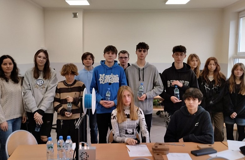 Spotkania z chemią i techniką