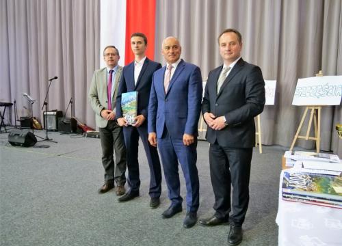 Zakończenie roku szkolnego - maturzyści 2019