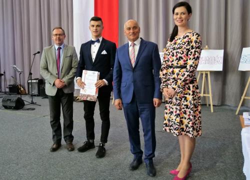 Zakończenie roku szkolnego - maturzyści 2019