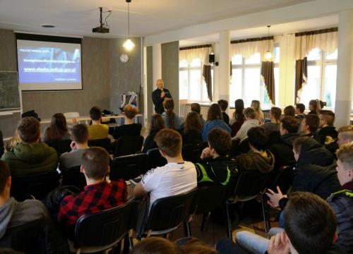 Policję tworzą ludzie….Twórzmy ją razem