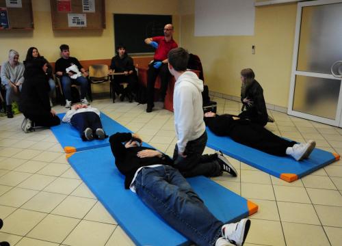 Klasy policyjne z wizytą w Szkole Policji w Katowicach