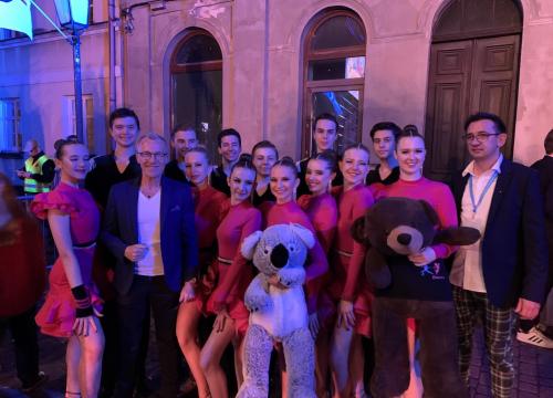 ZŁOTY APLAUZ dla AQUA Dance 