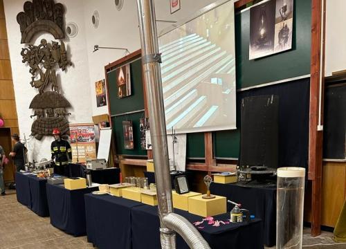 Osobliwości Świata Fizyki