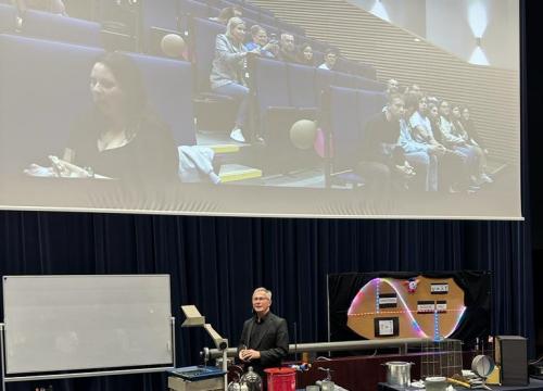 Osobliwości Świata Fizyki