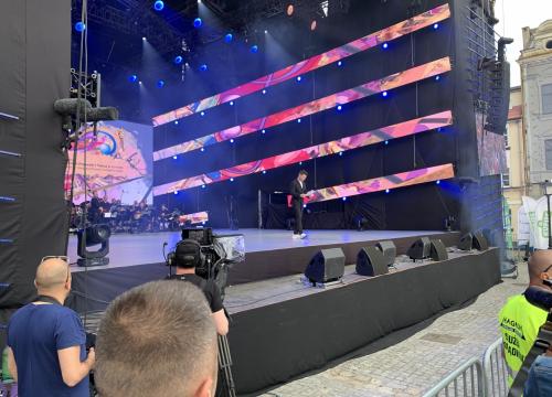 ZŁOTY APLAUZ dla AQUA Dance 