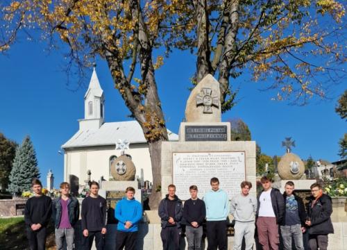 Zapal znicz pamięci