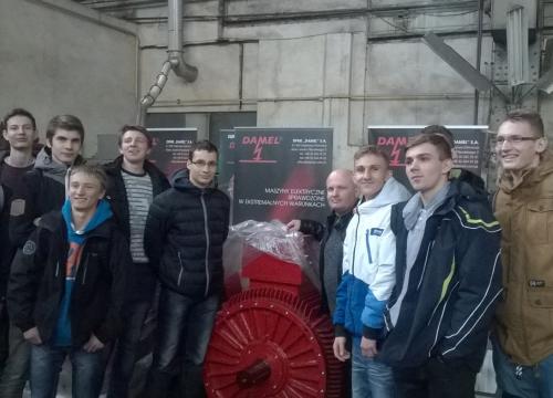 Tam gdzie zwijają silniki