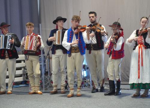 Wielkimi krokami do świąt!