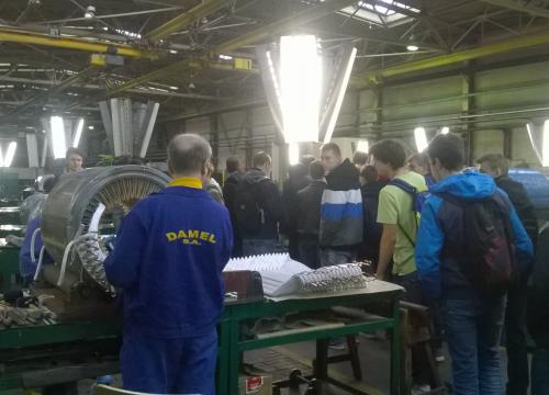 Tam gdzie zwijają silniki