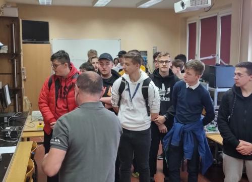 Ścisłe spotkania z ATH