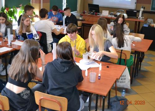 W świecie wirusów i  bakterii