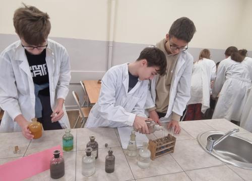 Spotkania z chemią i techniką