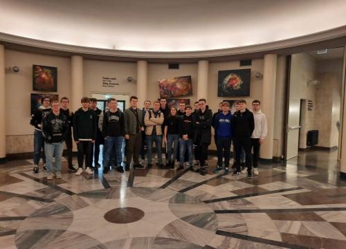 Z głową w gwiazdach