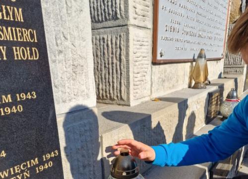 Zapal znicz pamięci