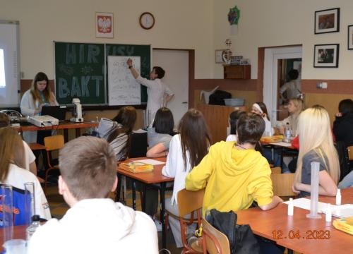 W świecie wirusów i  bakterii