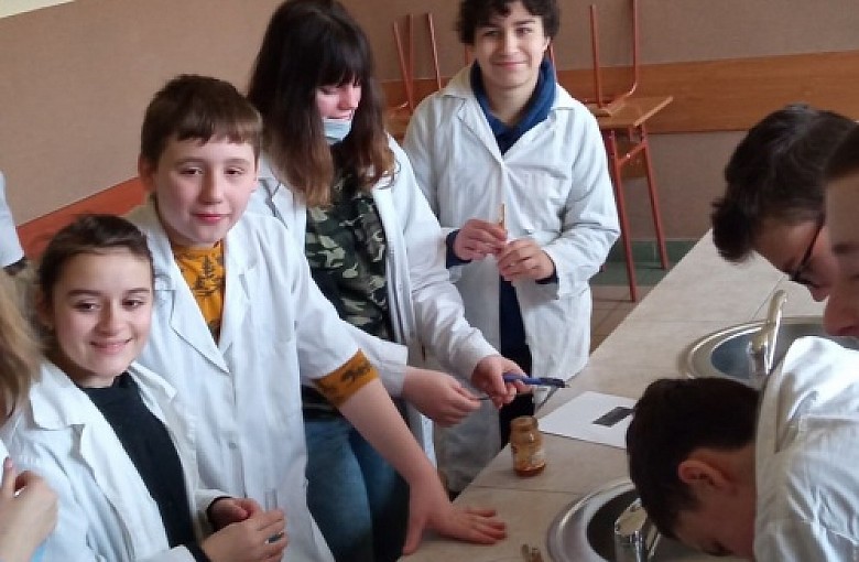 Warsztaty matematyczno  - przyrodnicze dla ósmoklasistów. 