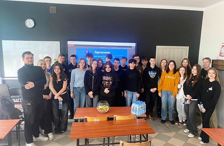 Warsztaty matematyczno - przyrodnicze dla ósmoklasistów